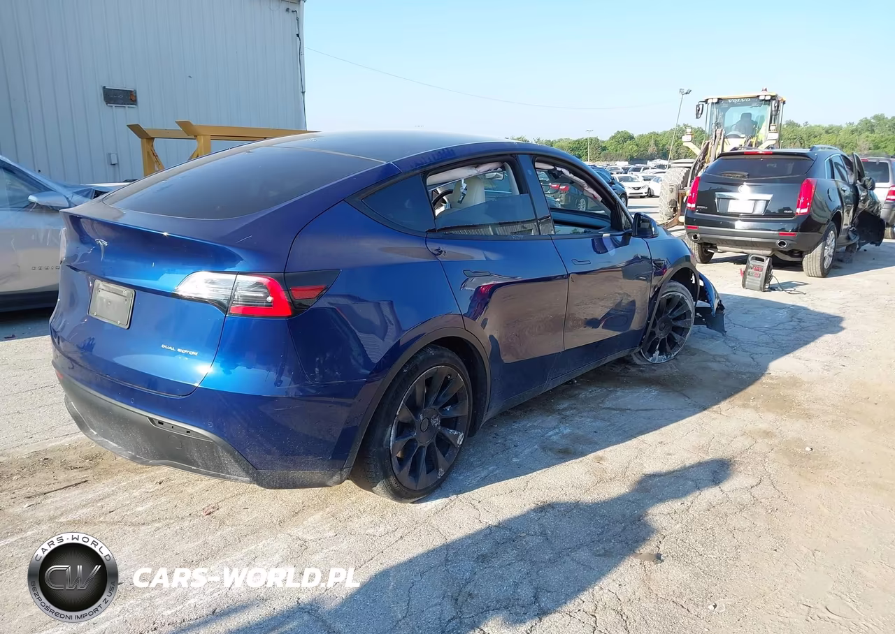 2020 Tesla Model Y Long Range Dual Motor All-Wheel Drive VIN:5YJYGDEE5LF040123 - 4