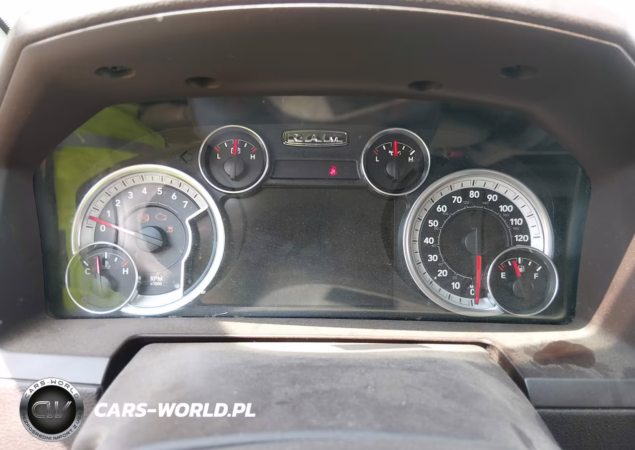 2015 Ram 1500 Laramie VIN:1C6RR7VT0FS627715 - 7