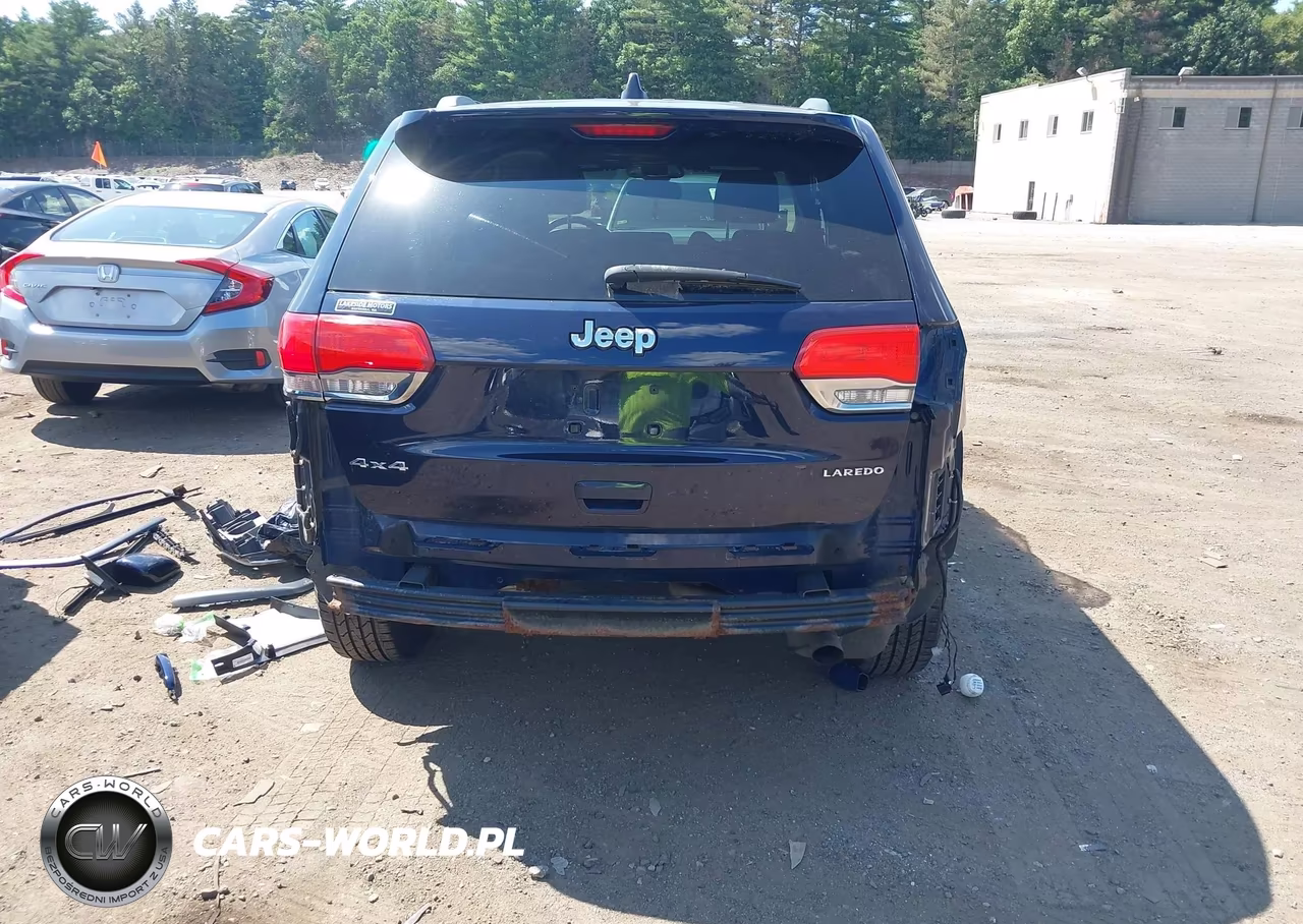 2014 Jeep Grand Cherokee Laredo VIN:1C4RJFAG8EC123666 - 17