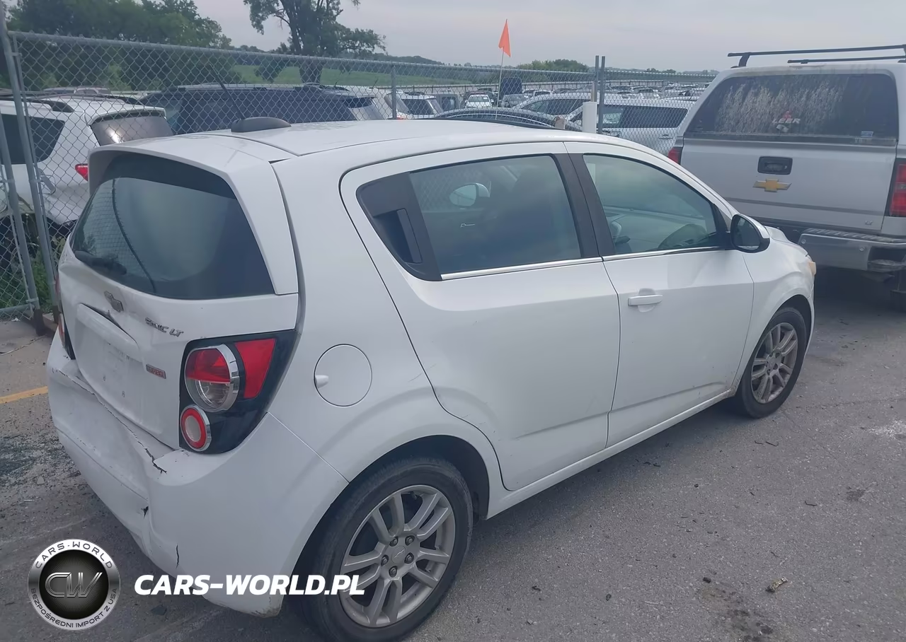 2015 Chevrolet Sonic Lt Auto VIN:1G1JC6SB2F4170965 - 4