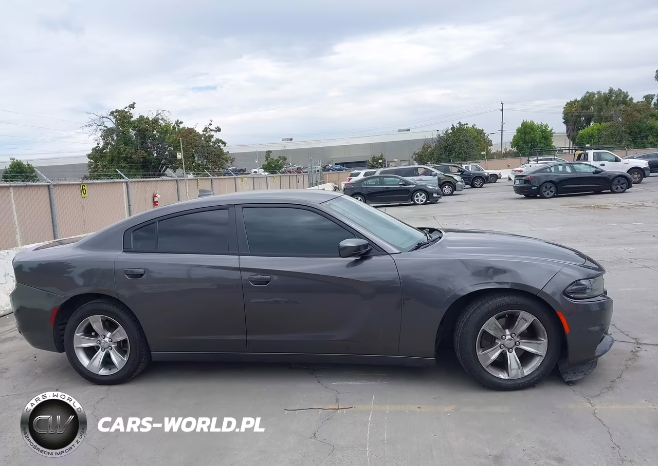 2018 Dodge Charger Sxt Plus Rwd VIN:2C3CDXHG0JH215889 - 13