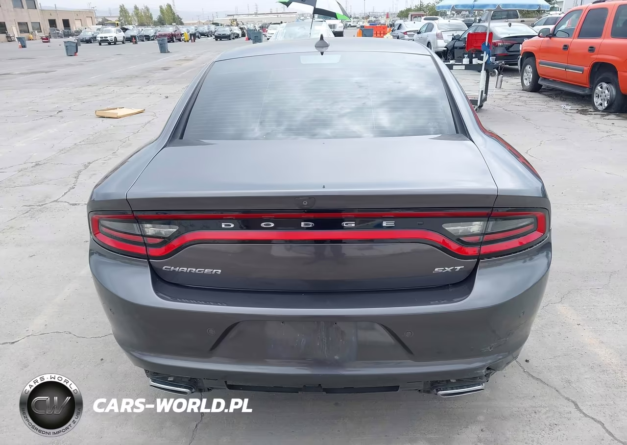 2018 Dodge Charger Sxt Plus Rwd VIN:2C3CDXHG0JH215889 - 16
