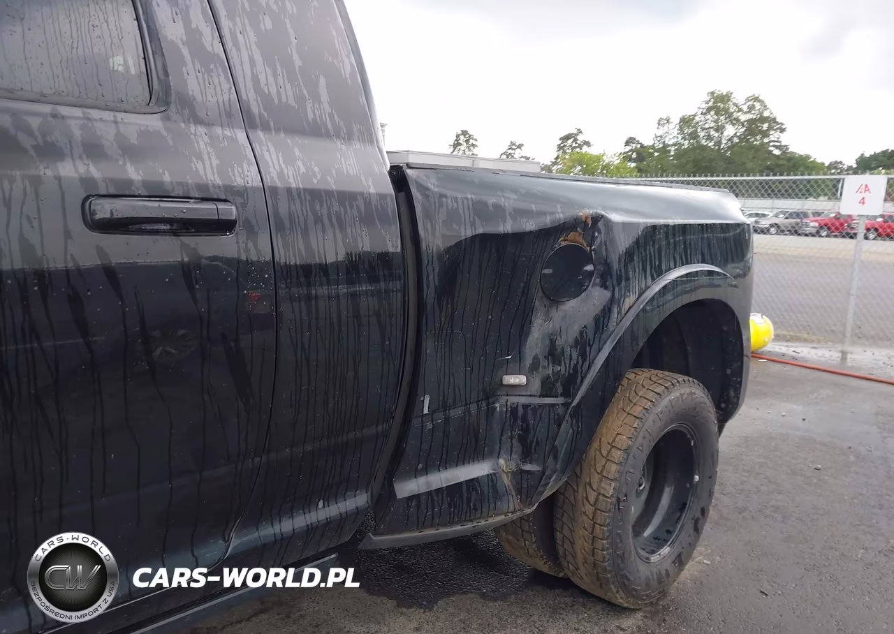 2021 Ram 3500 Limited 4X4 6'4 Box VIN:3C63RRPL6MG672340 - 11