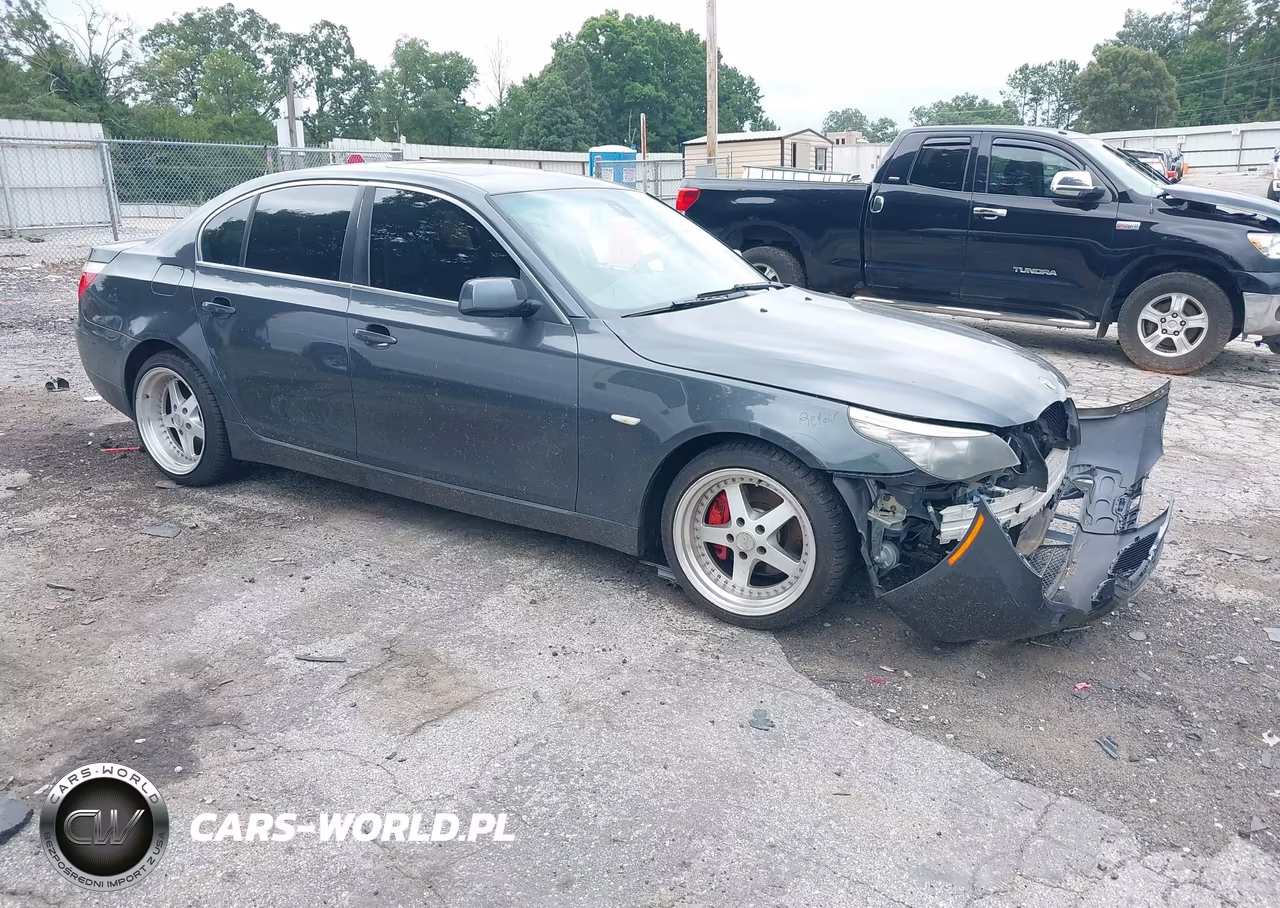 2009 BMW 528I