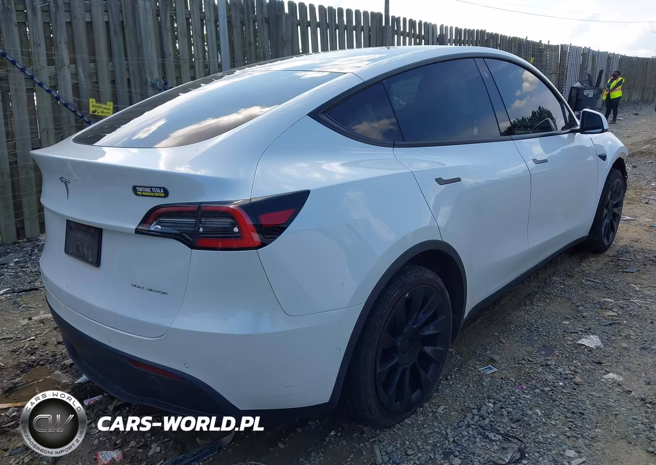 2021 Tesla Model Y Long Range Dual Motor All-Wheel Drive VIN:5YJYGAEE8MF115784 - 4