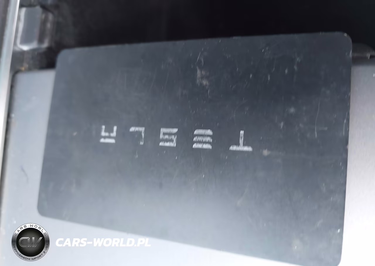 2021 Tesla Model Y Long Range Dual Motor All-Wheel Drive VIN:5YJYGAEE8MF115784 - 9