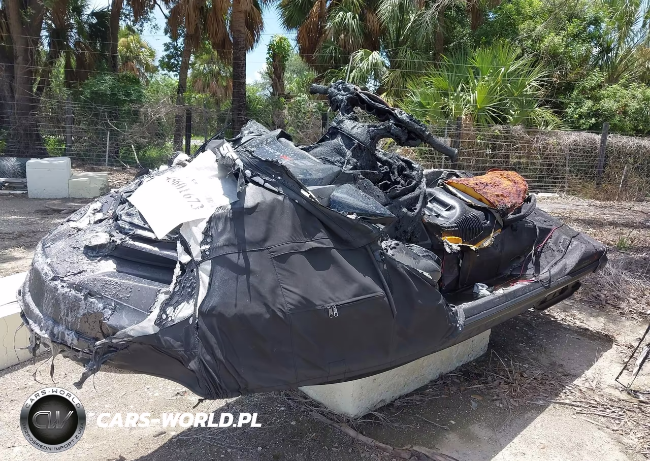 2022 Sea Doo Rxt-300 VIN:YDV10179I122 - 2