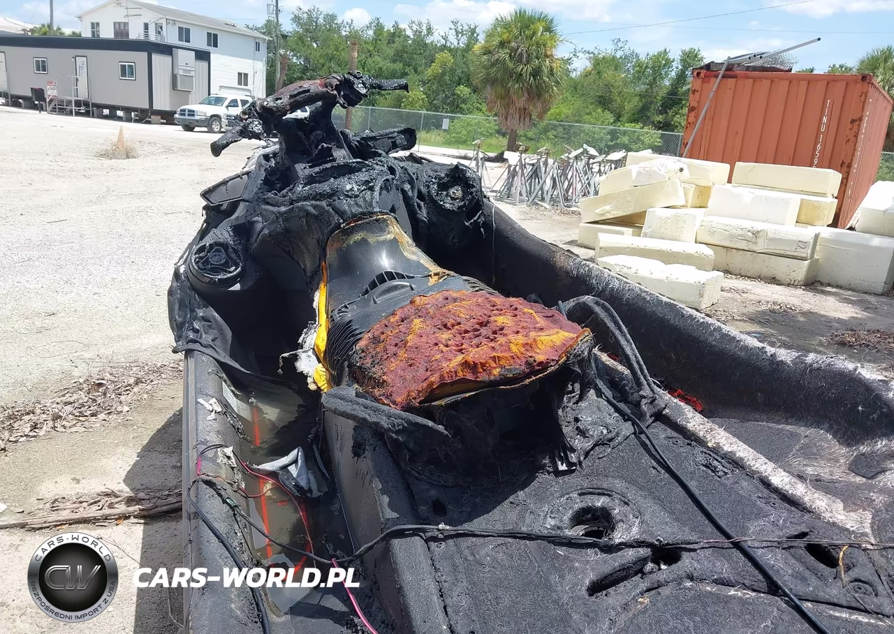 2022 Sea Doo Rxt-300 VIN:YDV10179I122 - 6