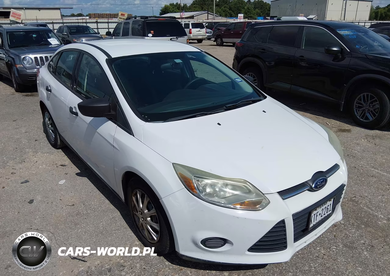 2013 Ford Focus S – zdjęcie 1 z 11