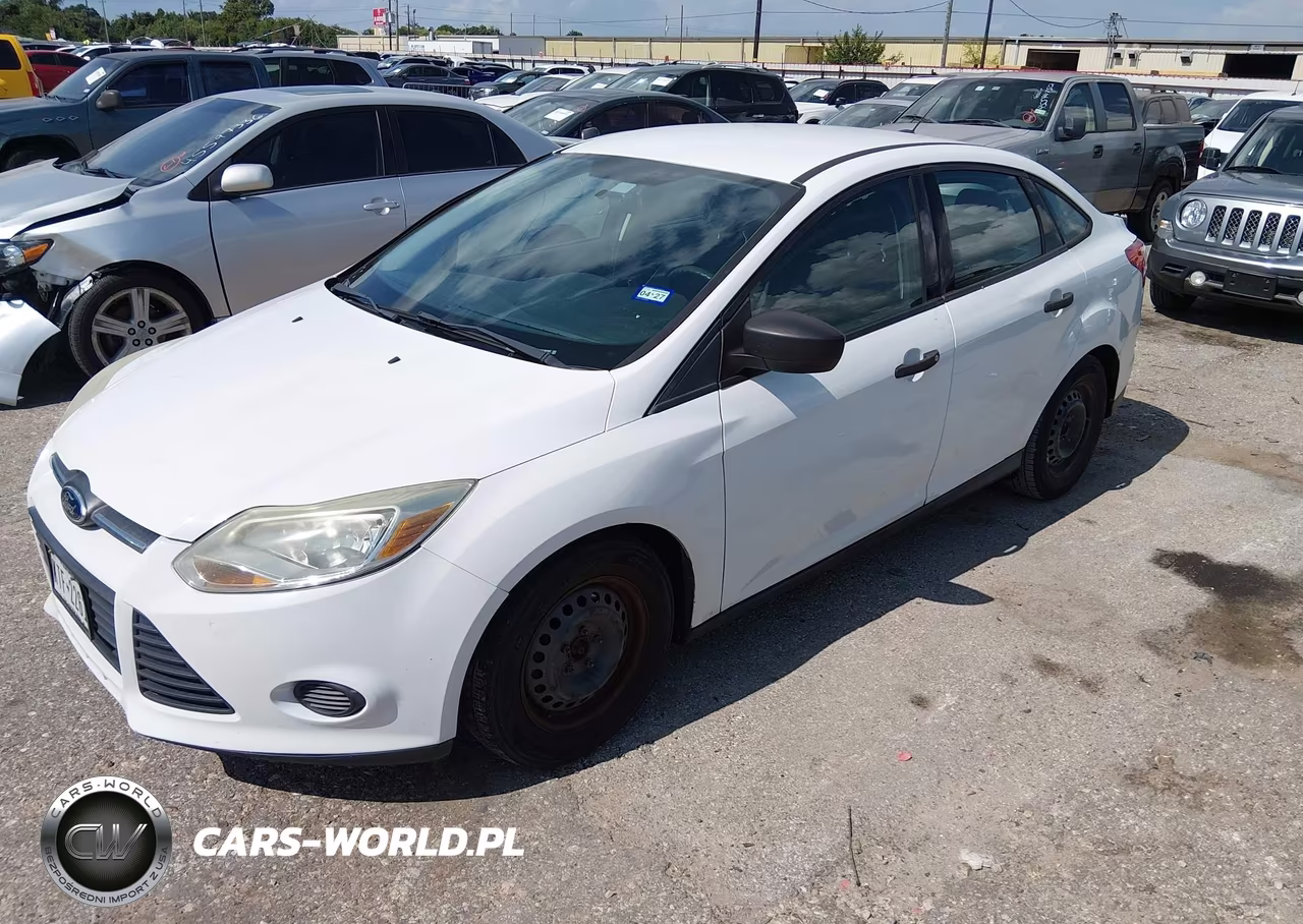 2013 Ford Focus S VIN:1FADP3E27DL297495 - 2