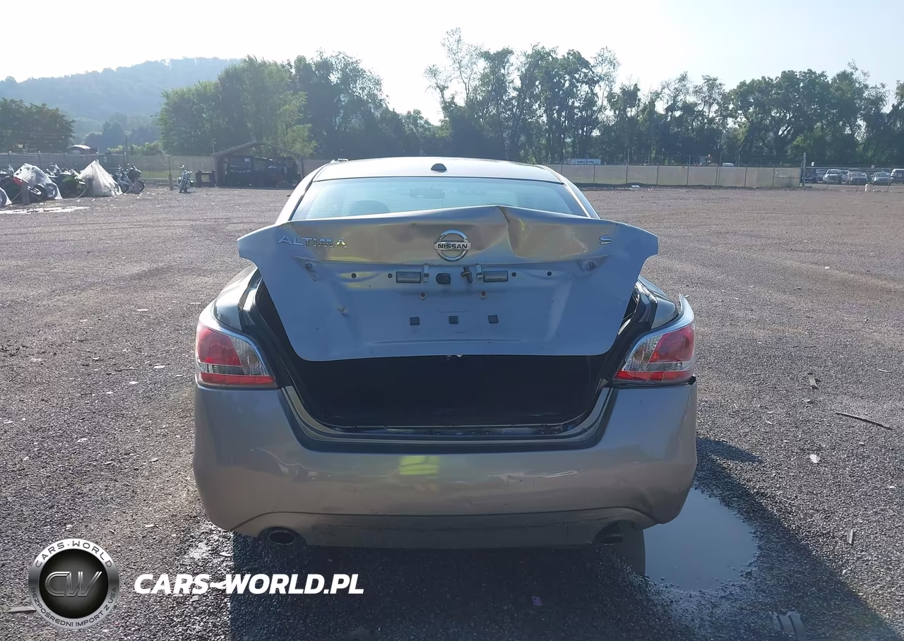 2015 Nissan Altima 2.5 S VIN:1N4AL3AP0FC425255 - 17