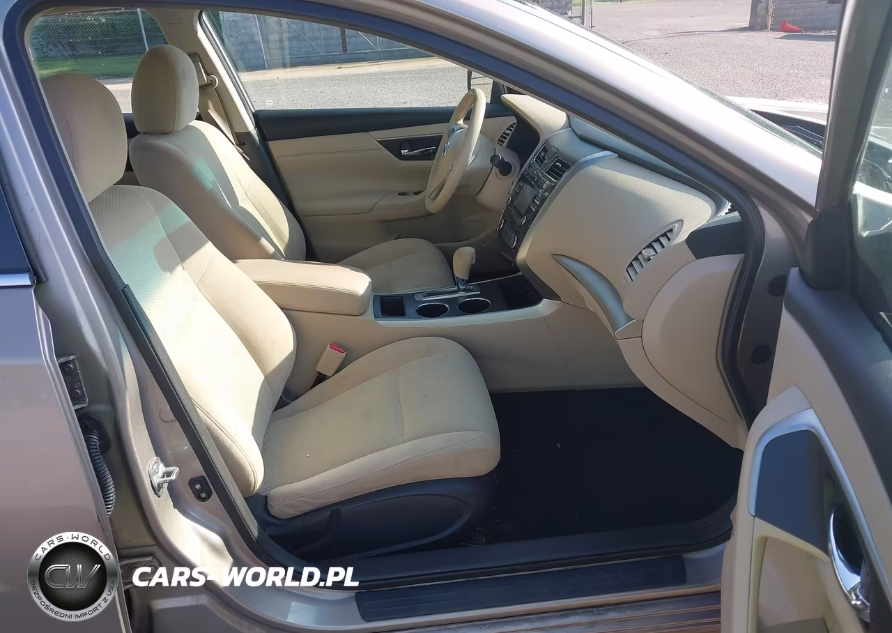 2015 Nissan Altima 2.5 S VIN:1N4AL3AP0FC425255 - 5