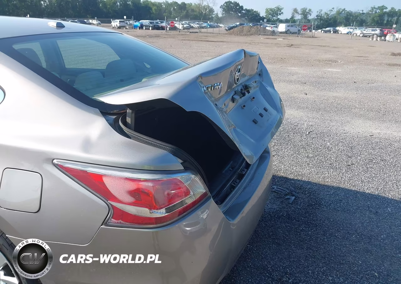 2015 Nissan Altima 2.5 S VIN:1N4AL3AP0FC425255 - 6
