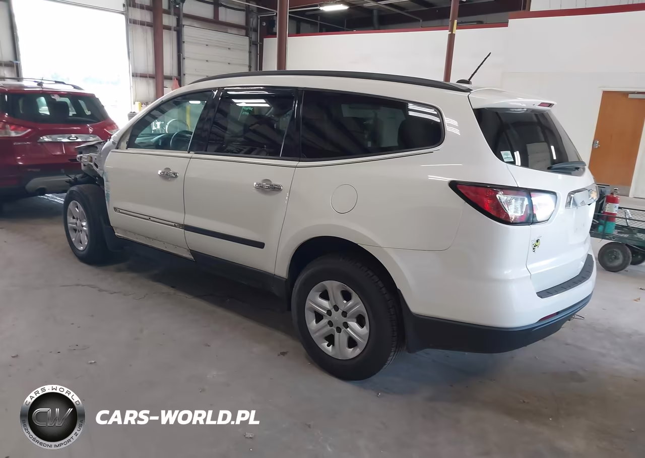 2014 Chevrolet Traverse Ls VIN:1GNKRFED0EJ268696 - 3