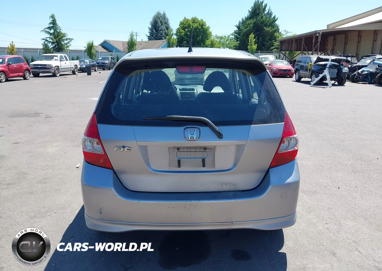 2007 Honda Fit Sport VIN:JHMGD37657S063154 - 16