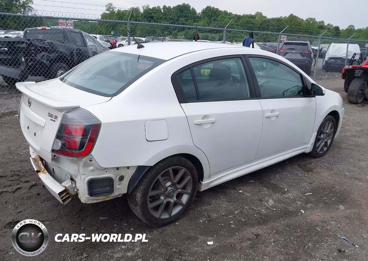2010 Nissan Sentra Se-R Spec V VIN:3N1CB6AP8AL678766 - 4