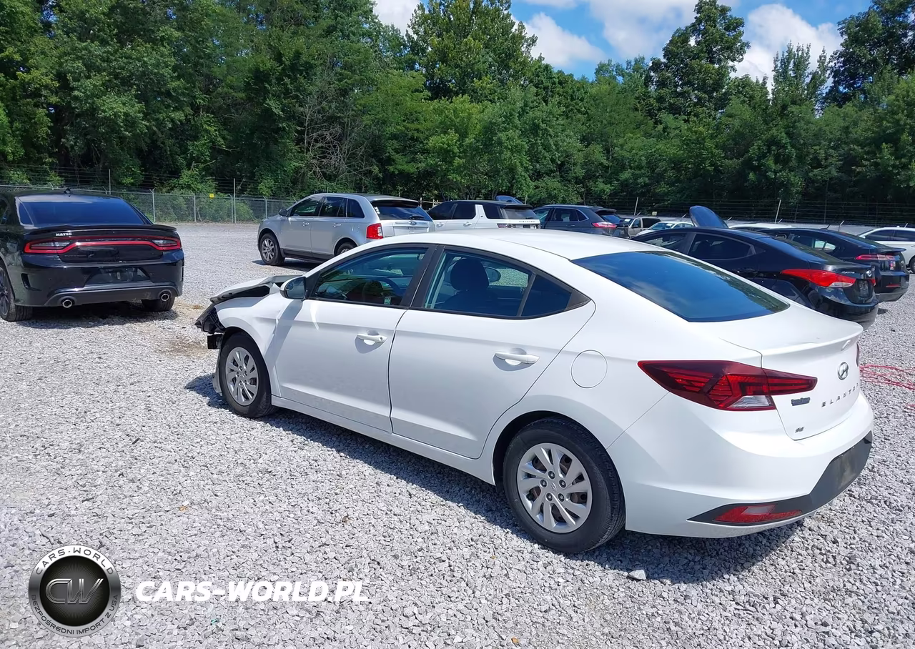2019 Hyundai Elantra Se VIN:5NPD74LF0KH486562 - 3