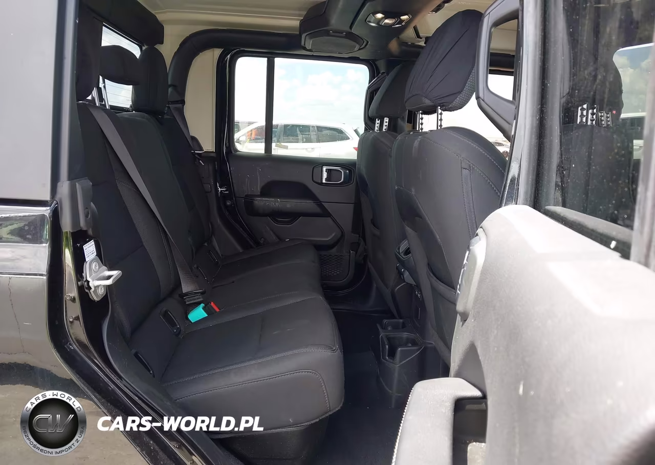 2022 Jeep Gladiator Overland 4X4 VIN:1C6HJTFG6NL183293 - 8