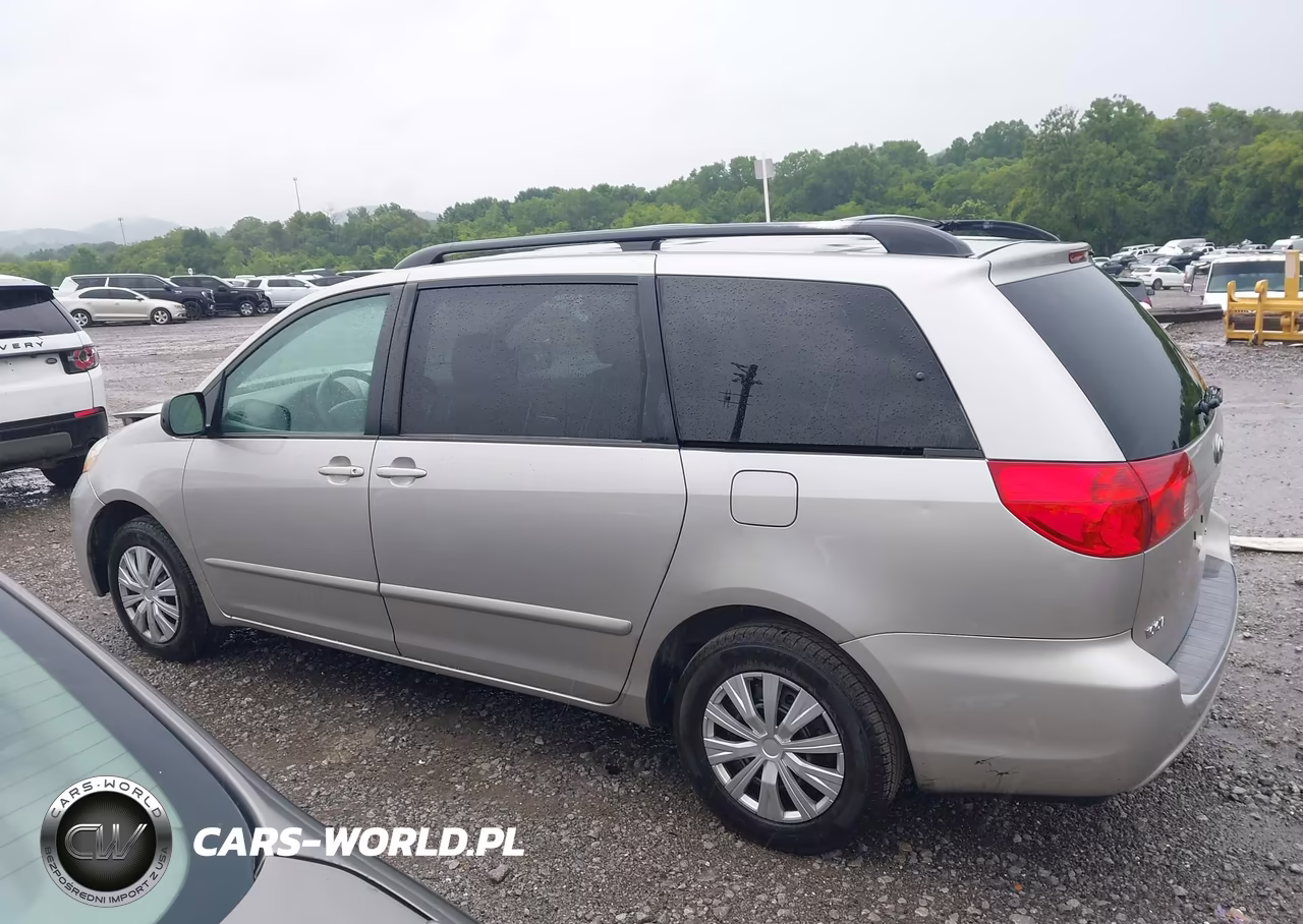 2010 Toyota Sienna Le VIN:5TDKK4CC0AS341042 - 14