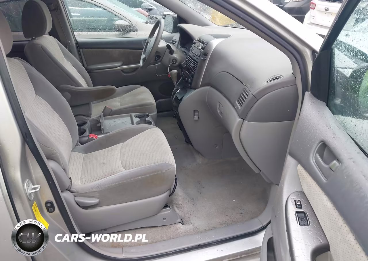 2010 Toyota Sienna Le VIN:5TDKK4CC0AS341042 - 5