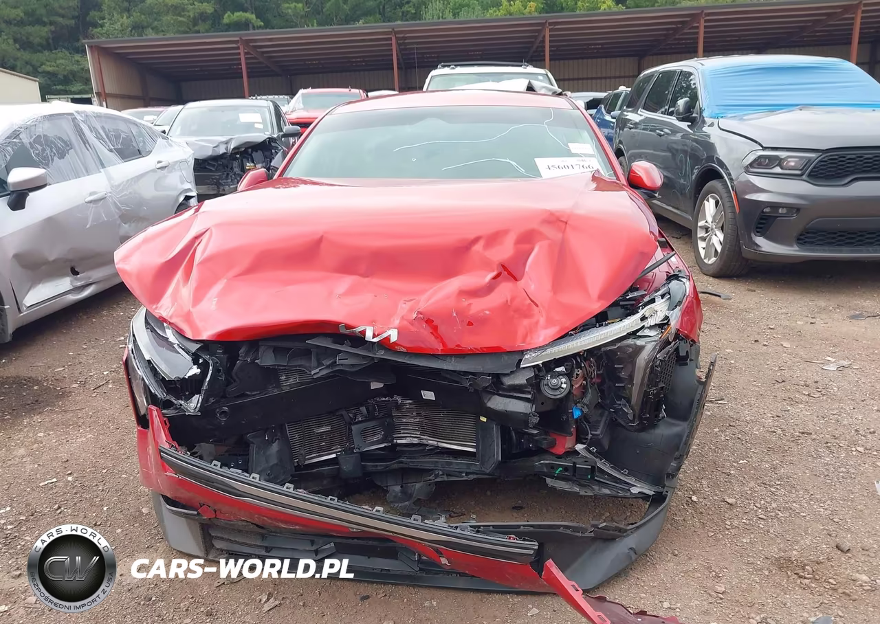 2025 Kia K4 Lxs VIN:3KPFT4DE3SE023183 - 6