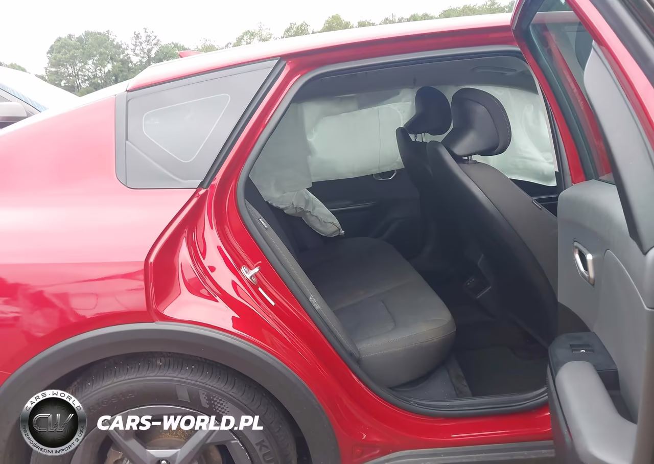 2025 Kia K4 Lxs VIN:3KPFT4DE3SE023183 - 8