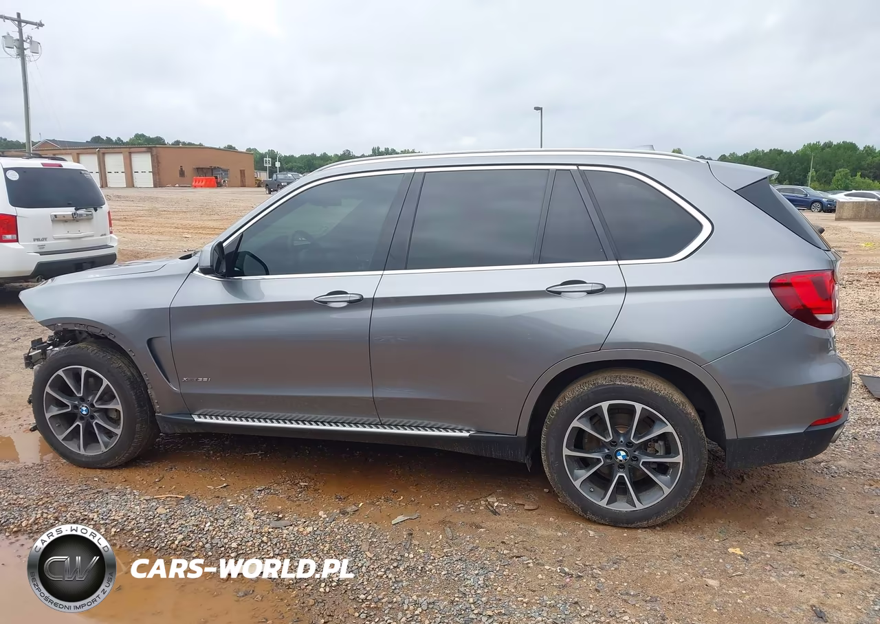 2017 BMW X5 xDrive35I VIN:5UXKR0C34H0V80349 - 14