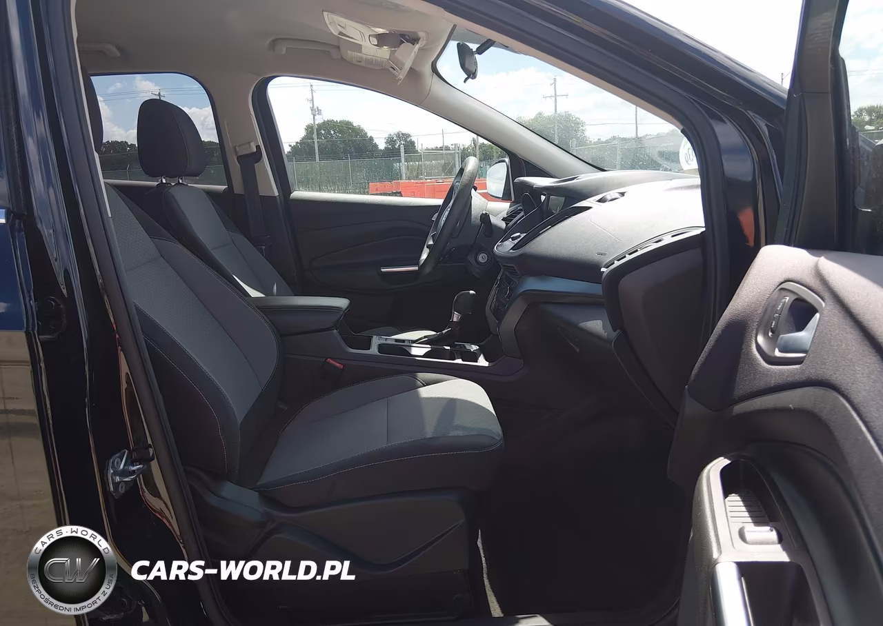 2017 Ford Escape Se VIN:1FMCU9G94HUE33301 - 5