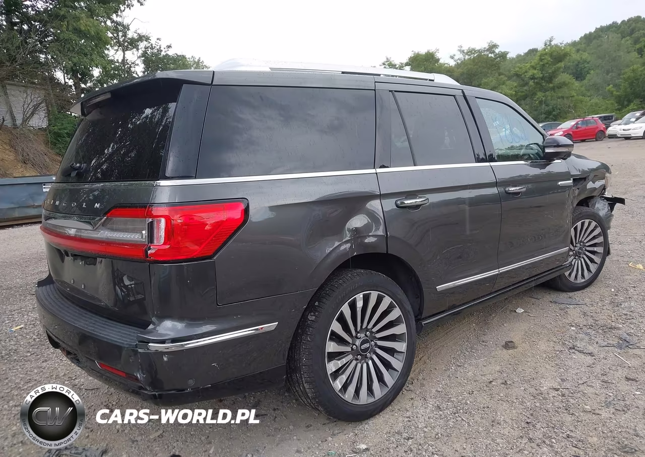 2018 Lincoln Navigator Reserve VIN:5LMJJ2LT3JEL03046 - 4