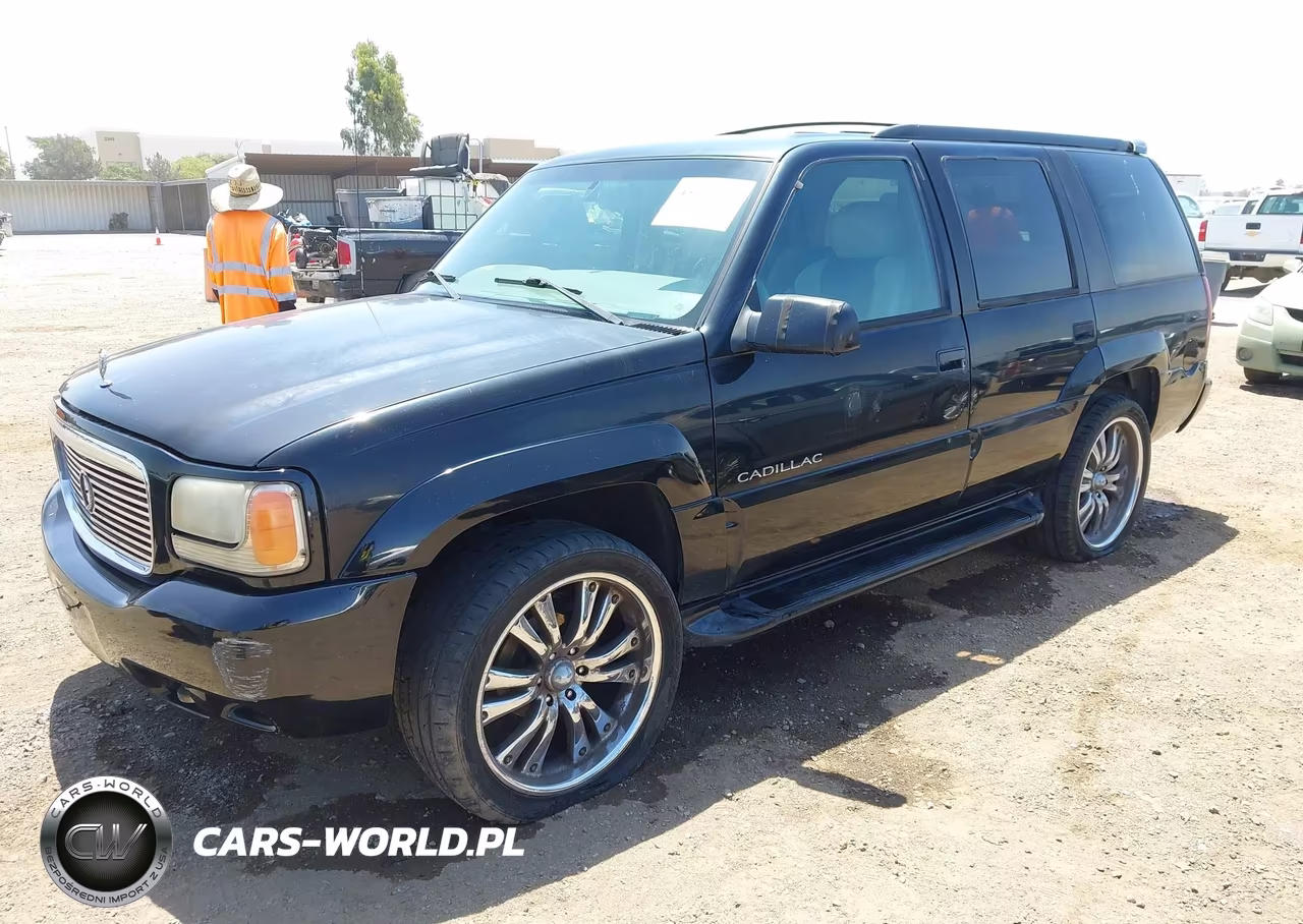 2000 Cadillac Escalade Standard VIN:1GYEK63R2YR221257 - 2