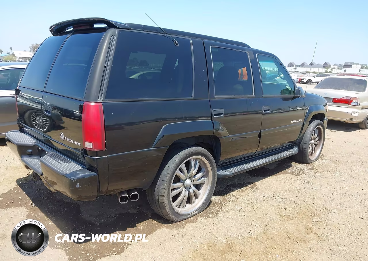 2000 Cadillac Escalade Standard VIN:1GYEK63R2YR221257 - 4