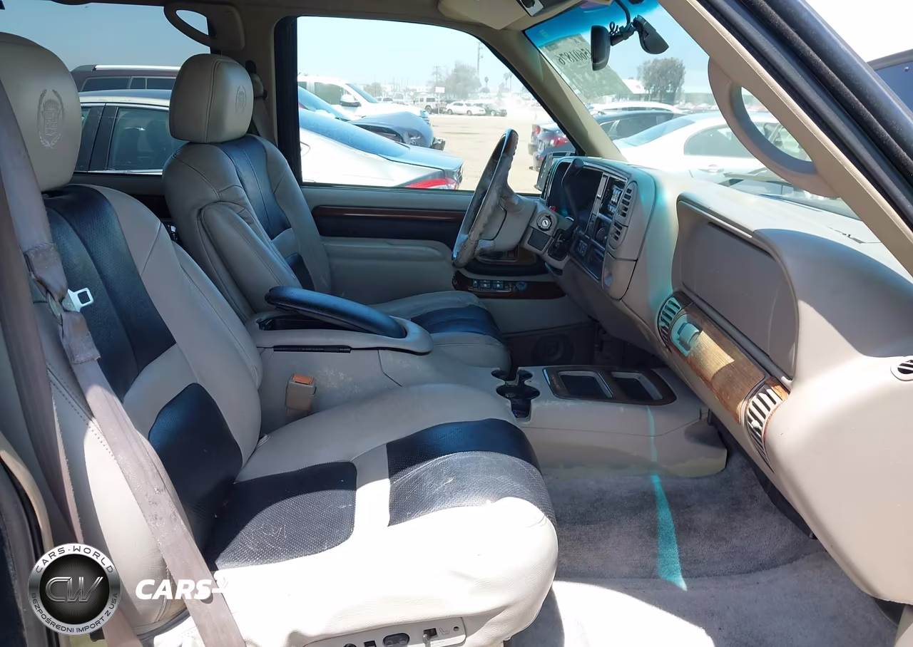 2000 Cadillac Escalade Standard VIN:1GYEK63R2YR221257 - 5
