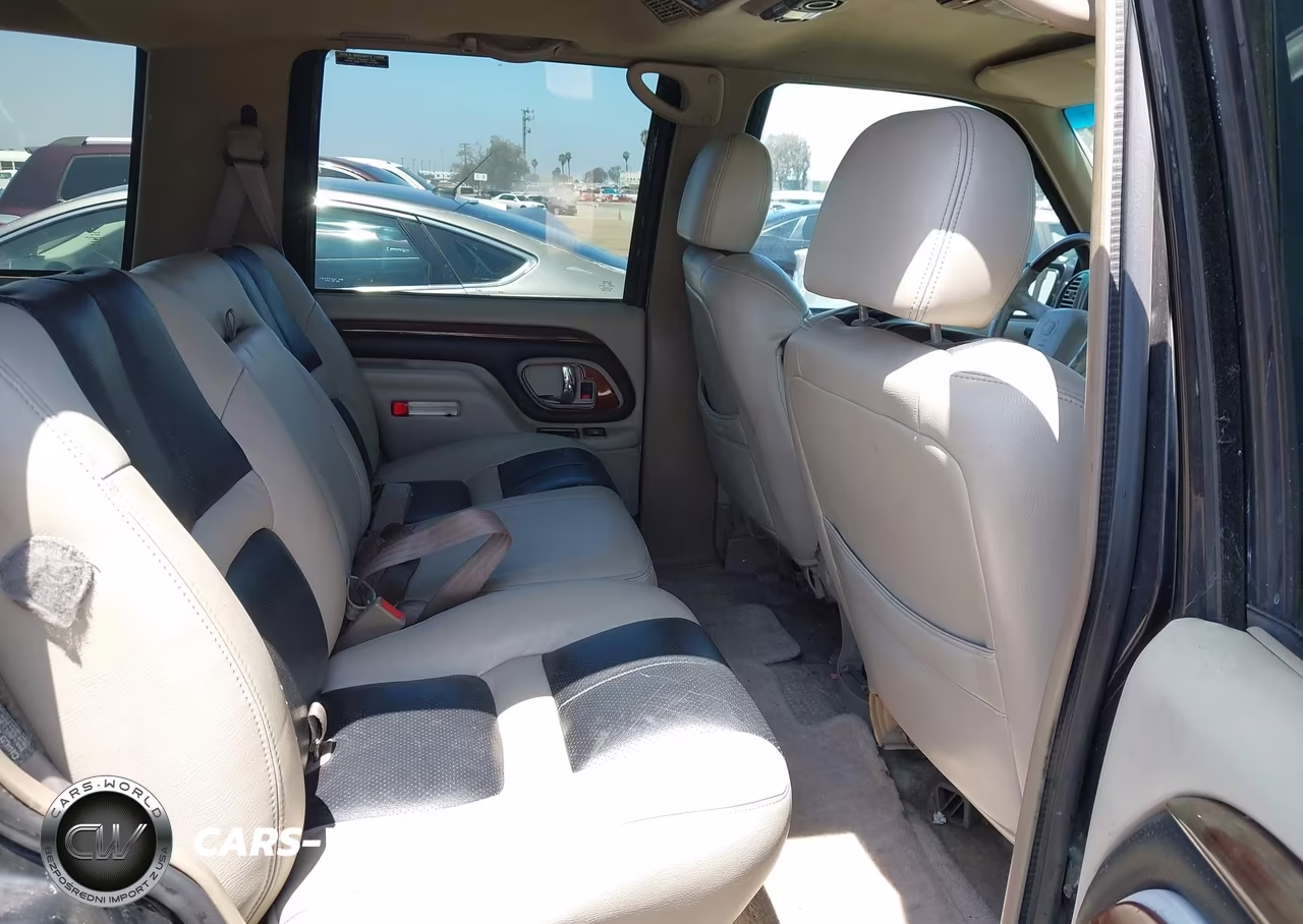 2000 Cadillac Escalade Standard VIN:1GYEK63R2YR221257 - 8