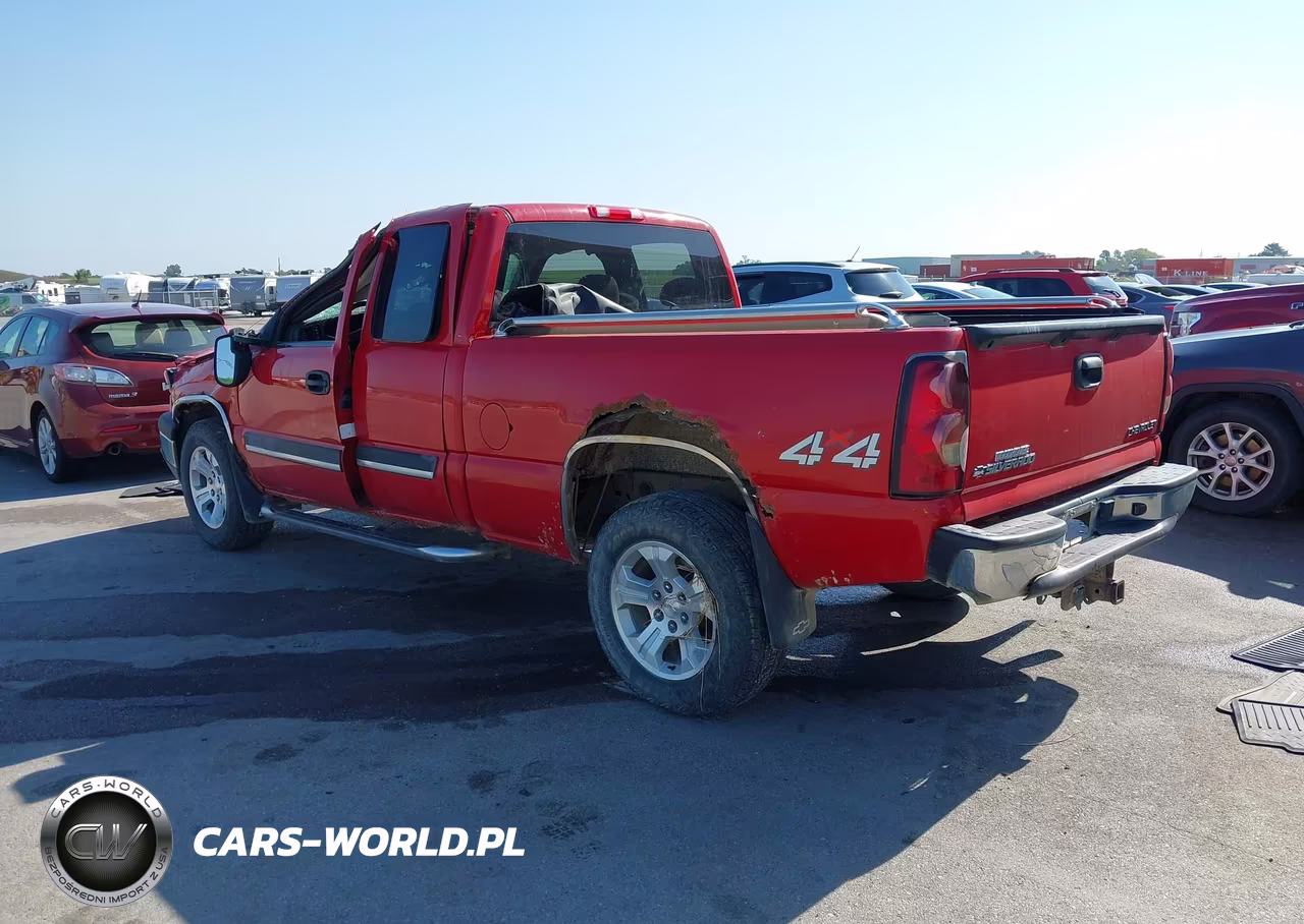 2004 Chevrolet Silverado 1500 Ls VIN:2GCEK19T441174439 - 3