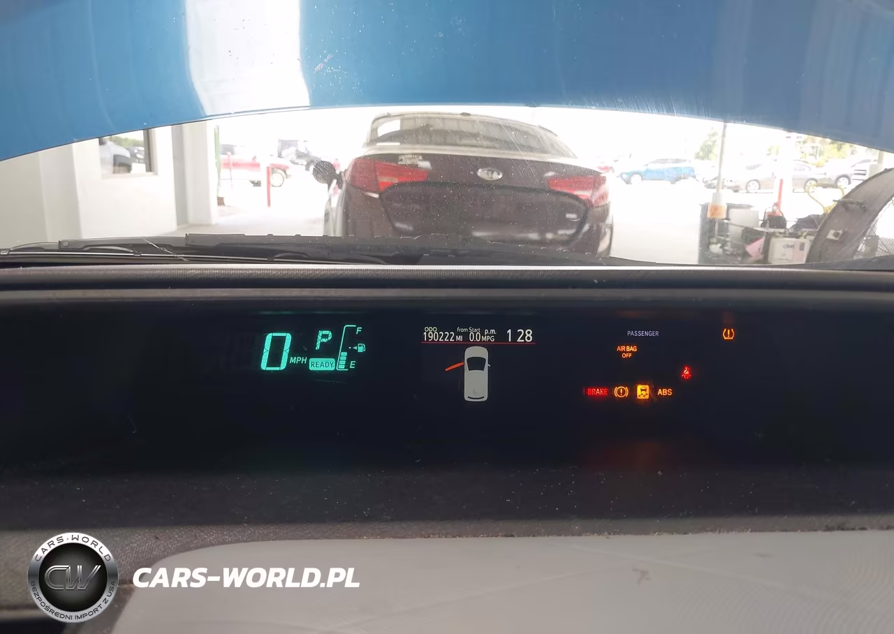2012 Toyota Prius C Three VIN:JTDKDTB31C1525766 - 7