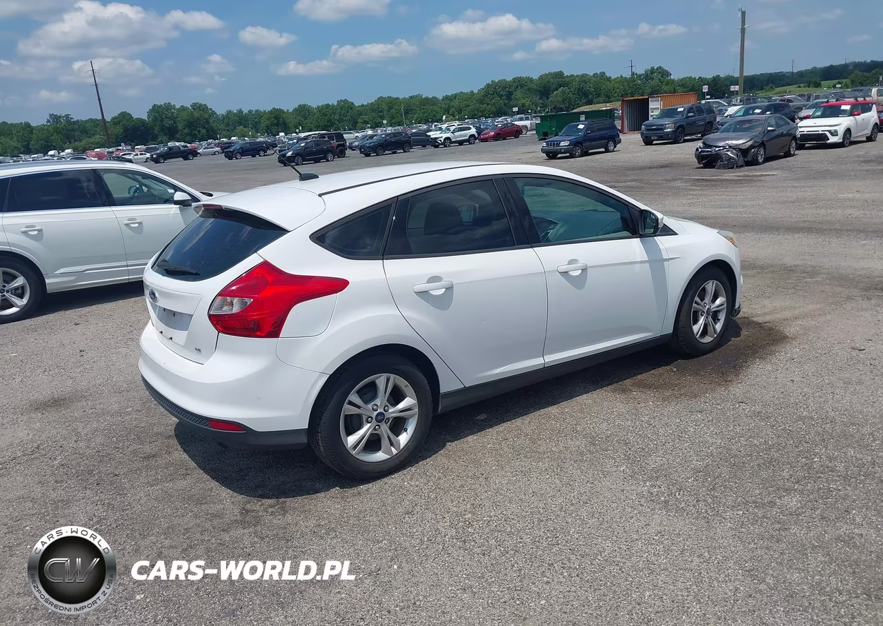 2013 Ford Focus Se VIN:1FADP3K25DL376619 - 4