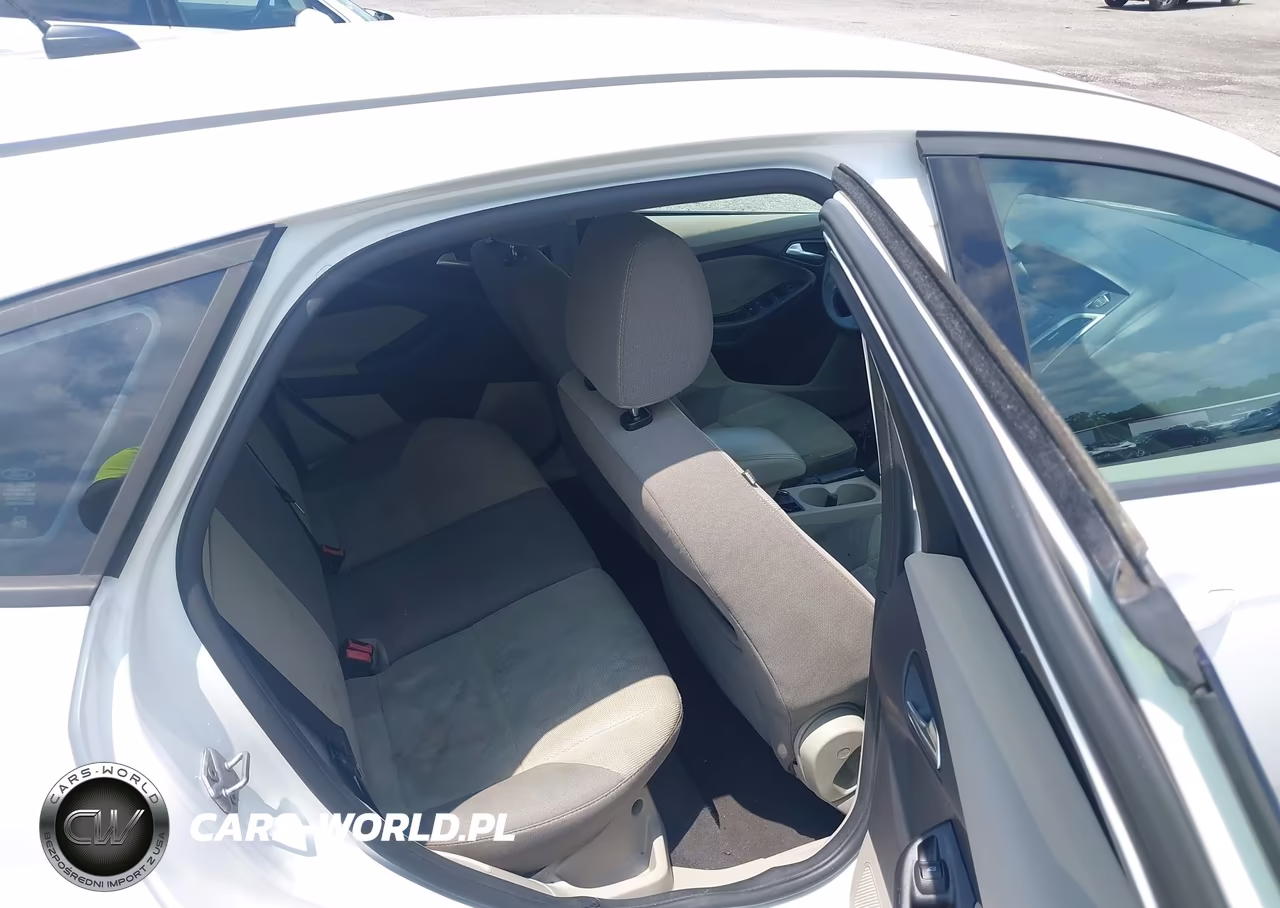 2013 Ford Focus Se VIN:1FADP3K25DL376619 - 8
