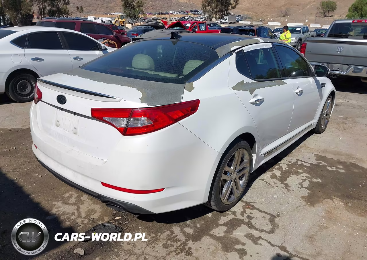 2013 Kia Optima Sx VIN:5XXGR4A61DG113071 - 4