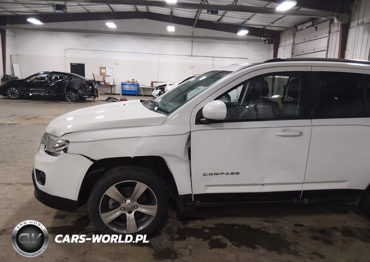 2016 Jeep Compass High Altitude Edition VIN:1C4NJCEA2GD760813 - 18
