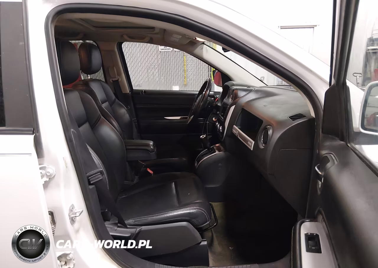 2016 Jeep Compass High Altitude Edition VIN:1C4NJCEA2GD760813 - 5