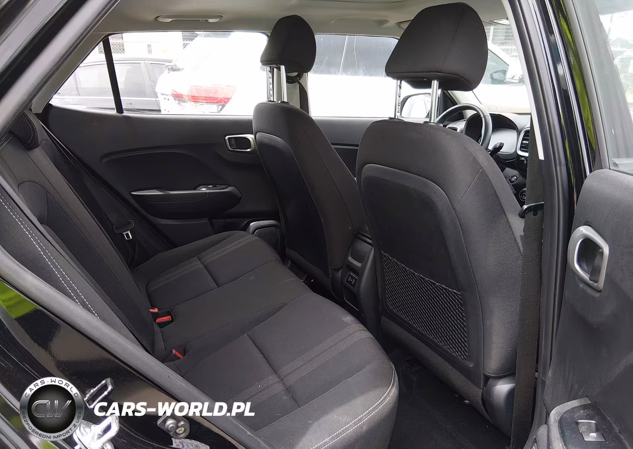2024 Hyundai Venue Sel VIN:KMHRC8A39RU324815 - 8