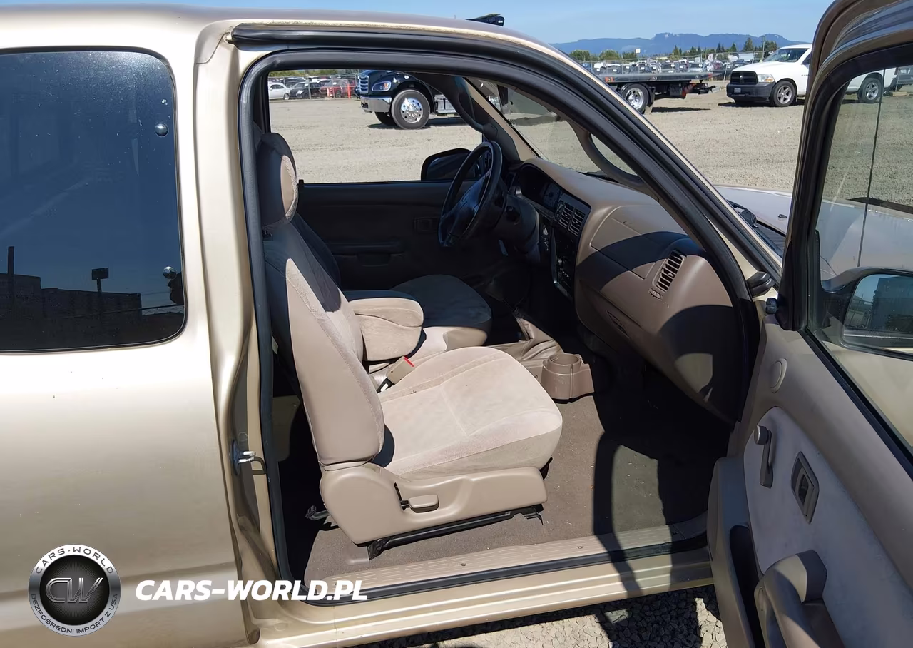 2003 Toyota Tacoma VIN:5TEVL52N43Z251840 - 5