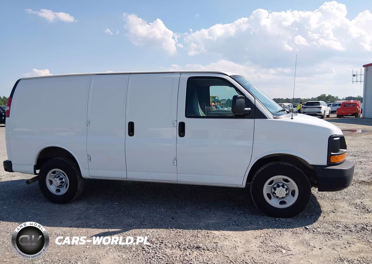 2015 Chevrolet Express 2500 Work Van VIN:1GCWGFCGXF1242959 - 13