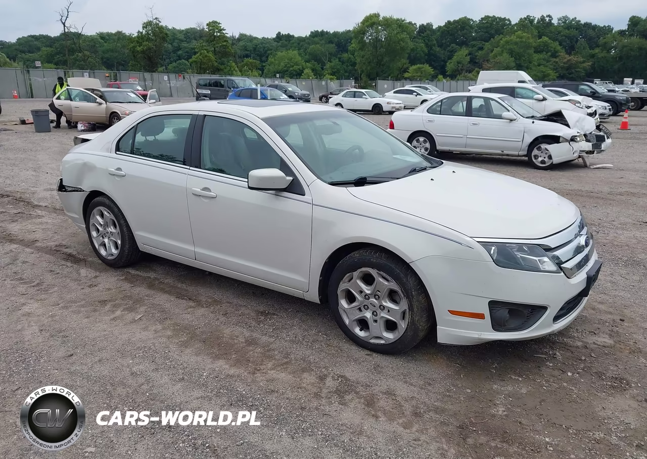 2011 Ford Fusion Se VIN:3FAHP0HA3BR346452 - 1
