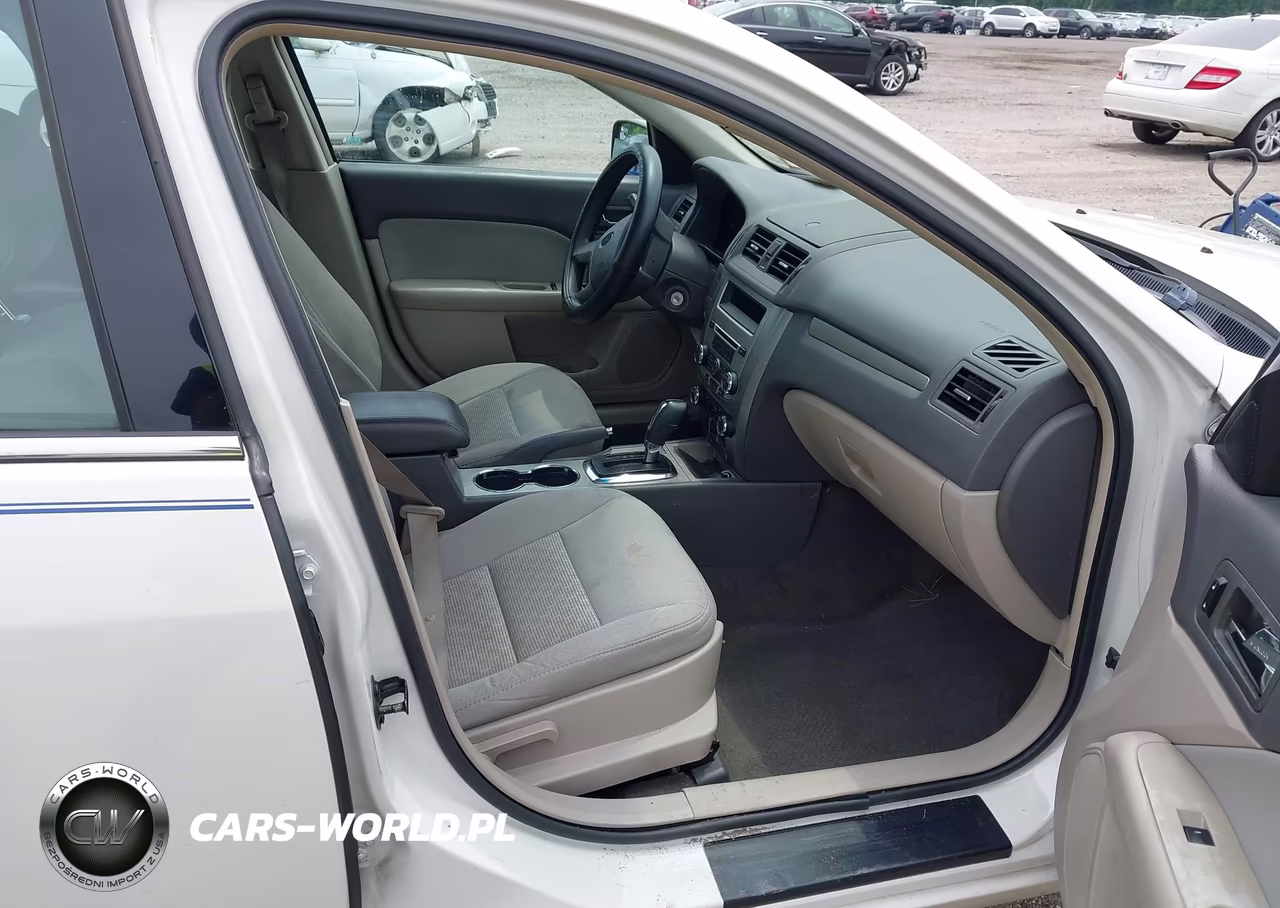 2011 Ford Fusion Se VIN:3FAHP0HA3BR346452 - 5