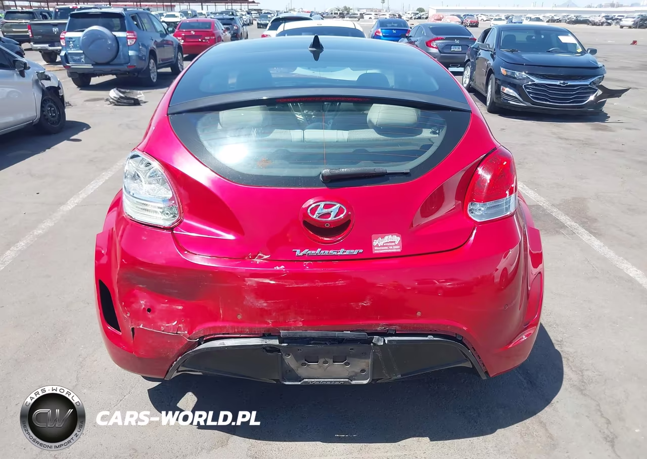 2013 Hyundai Veloster Base W-Gray VIN:KMHTC6AD3DU165608 - 16