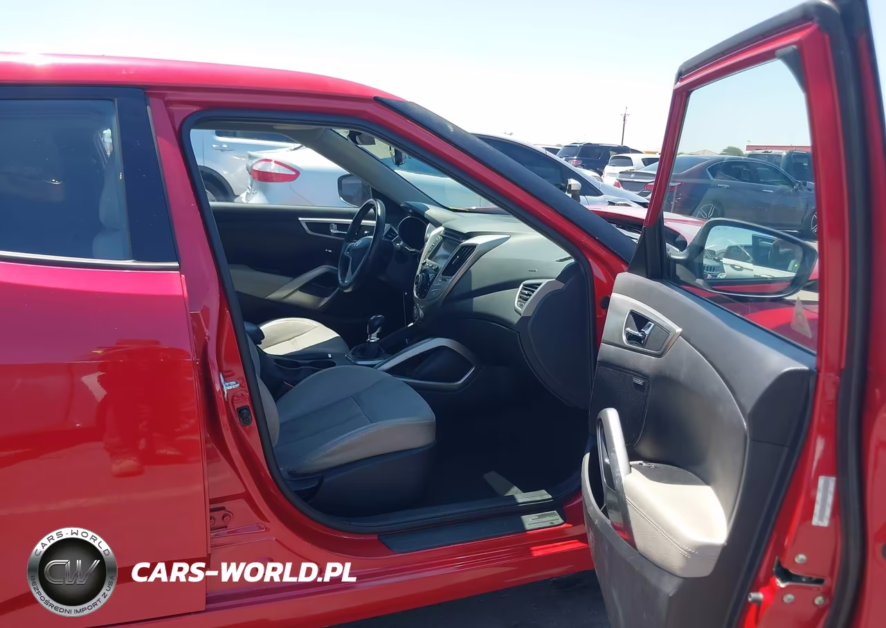 2013 Hyundai Veloster Base W-Gray VIN:KMHTC6AD3DU165608 - 5