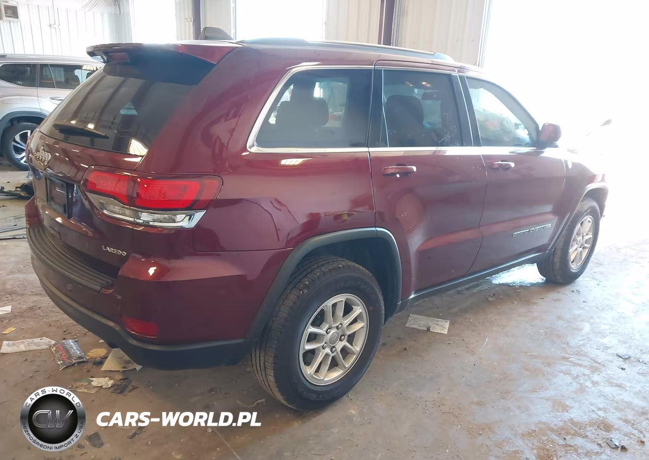 2020 Jeep Grand Cherokee Laredo E 4X4 VIN:1C4RJFAG1LC290075 - 4