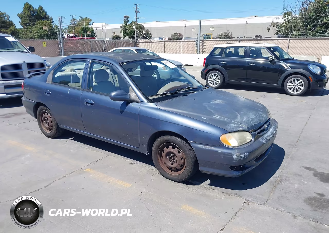 2001 Kia Sephia Ls – zdjęcie 1 z 11