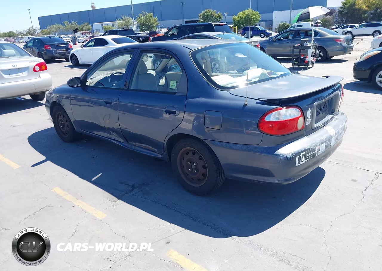 2001 Kia Sephia Ls VIN:KNAFB121X15080974 - 3